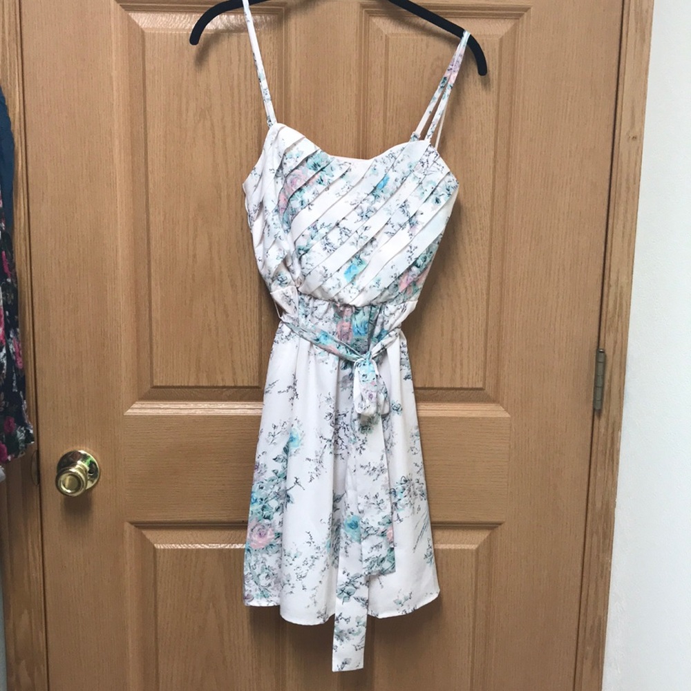 LC Lauren Conrad Light Pink Floral Dress